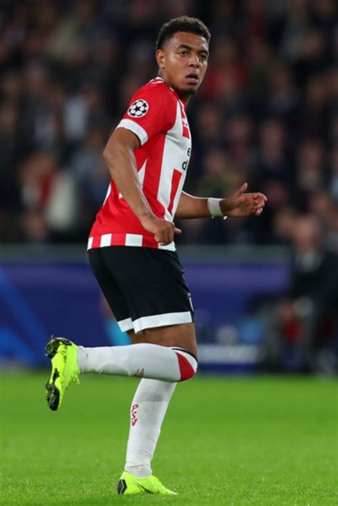 Мален дониелл (donyell malen) футбол нападающий нидерланды 19.01.1999. Donyell Malen (PSV Eindhoven) Netherlands forward | Voetbal