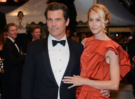 His first wife was actress alice adair whom he married in 1988. Josh Brolin weds Kathryn Boyd in a romantic wedding ...