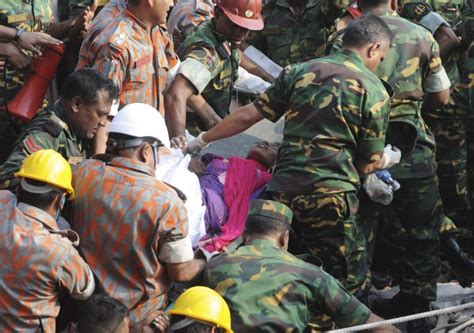 Bangladesh Woman Rescued After Days In Garment Factory Rubble