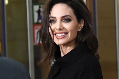 Angelina Jolie 6 Ruoli Indimenticabili Dell Attrice