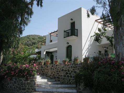 mammis apartments updated 2023 prices and guest house reviews nisiros greece