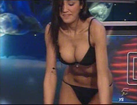 nuria bermudez nuda ~30 anni in crónicas marcianas