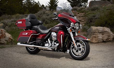 In 1979 harley davidson produced the tour glide basing it on the electra glide but with a stronger frame and a rubber mounted engine. HARLEY DAVIDSON Electra Glide Ultra Classic specs - 2013 ...