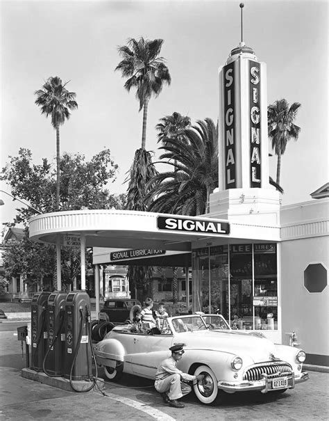 Signal Gasoline Station In Los Angeles In The Adams District Near Usc Ca 1950 Vintage Usa