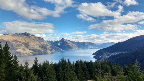 Visit The Lake Wakatipu Shaped Like A Lightning Bolt Exploring One Of The Largest Lakes In New