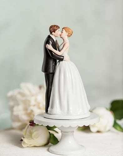 Romance Kissing Couple Cup Cake Wedding Cake Topper Figurine