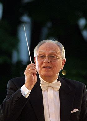 Saulius Sondeckis (Conductor) - Short Biography