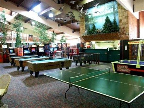 Antalya is a popular city of turkiye which is now turned in to an international resort. Winter Resort Activities at Breezy Point Resort near ...