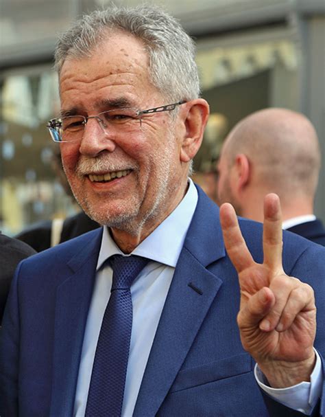 Wiener Akh Bundespräsident Alexander Van Der Bellen Bei Sturz Verletzt