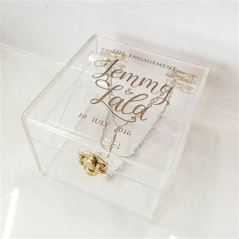 Acrylic Wedding Ring Box By T Box