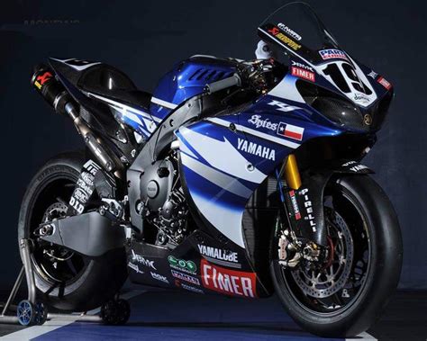 Visordown takes a closer look at what's new and improved on yamaha's flagship superbikes; Yamaha YZF