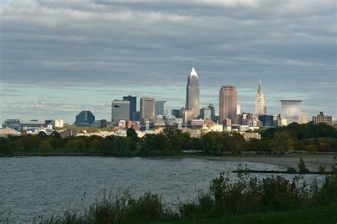Cleveland Skyline As Seen From Edgewater Park Chris Jacobs Flickr