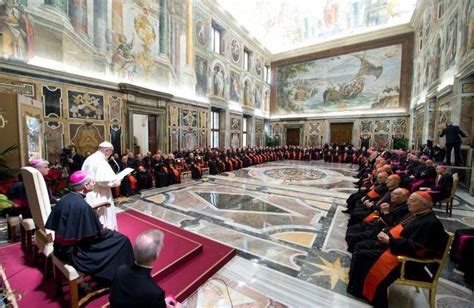 Il Papa Ai Dipendenti Vaticani Non Possiamo Insegnare La Dottrina