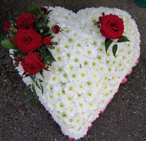Funeral And Sympathy Flowers For Worcester La Fleur La Fleur