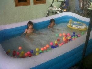 Jual kolam renang atau bak mandi crystal sainteve bulat sy. Jual Kolam Renang Karet Muat 5 orang Panjang 262cm Lebar ...