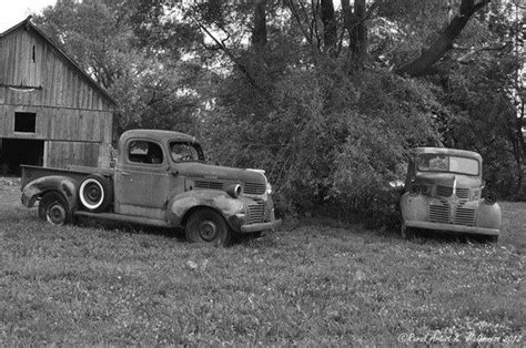 Farm Trucks Cool Trucks Pretty Pictures Art Pictures Vintage Cars Antique Cars Rusty