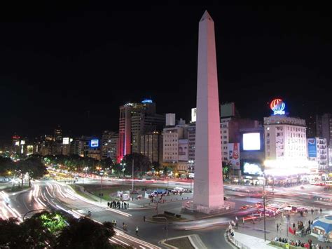 🥇 Imagen De Obelisco Y Avenida 9 De Julio En Buenos Aires Argentina Por La Noche 【foto Gratis