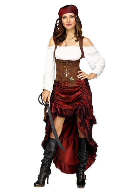 Female Pirate Outfit Ideas