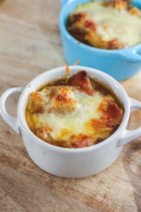Pour in your french onion soup packet and olive oil. French Onion Soup with Garlic Croutons