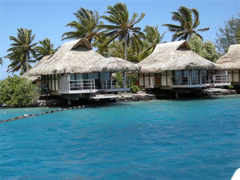 World Cruise Morea French Polynesia