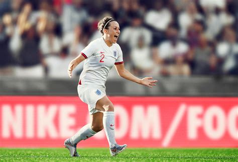 Olé (we are england) (feat. England 2019 Women's Football Kit - Nike News