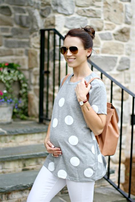 Casual Maternity Outfit Polka Dots And White Jeans Sevenlayercharlotte Casual Maternity