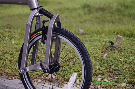 Birdy folding bike for competitive purposes are also offered, which are specially developed to ensure the least wind resistance and achieve the. GW Cycle Boutique: Birdy Classic Folding Bike in Graphite ...