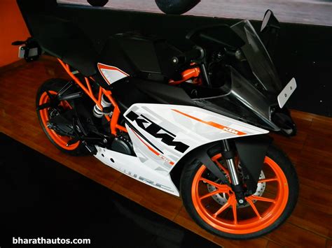 Ktm Rc 390 Detailed Review And Picture Gallery