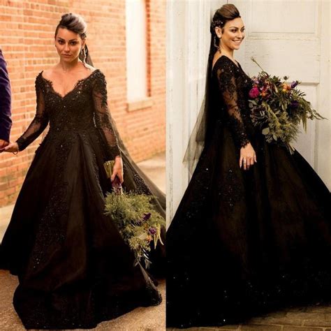 Discount Gothic Black Lace Long Sleeves Wedding Dresses A Line V Neck