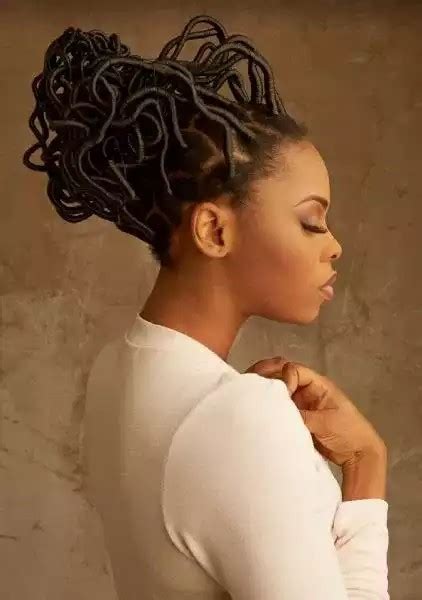 Nigerian singer and songwriter chidinma ekile, better known as 'kedike' is a year older today, 2nd may. Check out photos of Chidinma in African thread hair-do ...