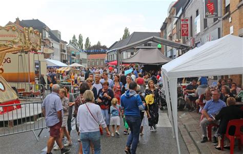 Travel guide resource for your visit to merchtem. Op de koppen lopen in Merchtem: jaarmarkt lokt meer dan 8 ...
