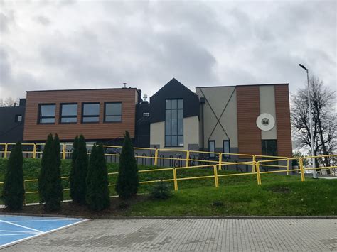 Jak to było zanim powstała szkoła w gołkowie. Kiełpino Górne. Szkoła Podstawowa nr 84 - jak nowa! - iBedeker