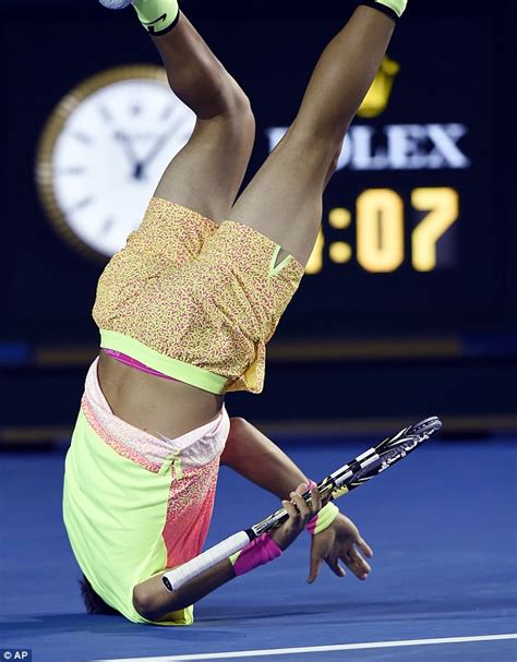 Tennis racket string (nick kyrgios' racket) : Nick Kyrgios smashes his racquet at the Australian Open ...