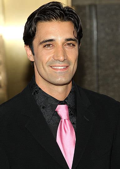 The marini fit concept came to my mind 6 years ago, after i delivered my first baby and had no time to go to the gym any more. GILLES MARINI SINGS? WHO KNEW? - Hollywood Outbreak