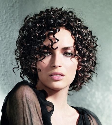 A hairstyle is easily formed, you need to beat your hair with your fingers. Tight curly hairstyles