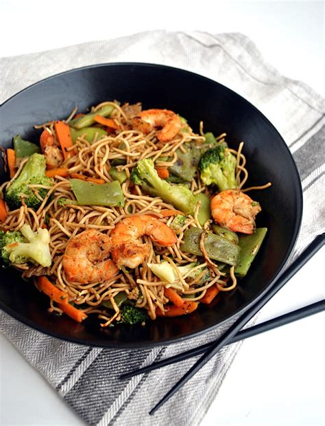 Nouilles sautées aux crevettes et aux légumes Cuisine ta ligne