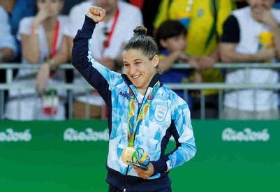 Argentine judoka paula pareto is olympic champion in 2016 in rio. Judo: Paula Pareto hizo historia en Río y Argentina tiene ...