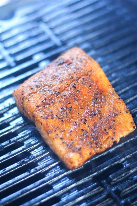 Drizzle with olive oil mixture. How to Perfectly Grill Salmon With Its Skin On | Grilled ...