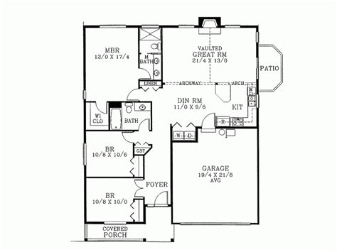 This floor plan is an ideal plan if you have a south facing property. House Plans Around 1400 Square Feet - House Design Ideas