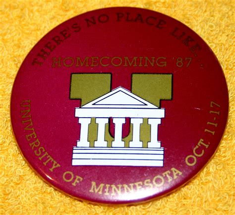 University Of Minnesota Homecoming Buttons 1987