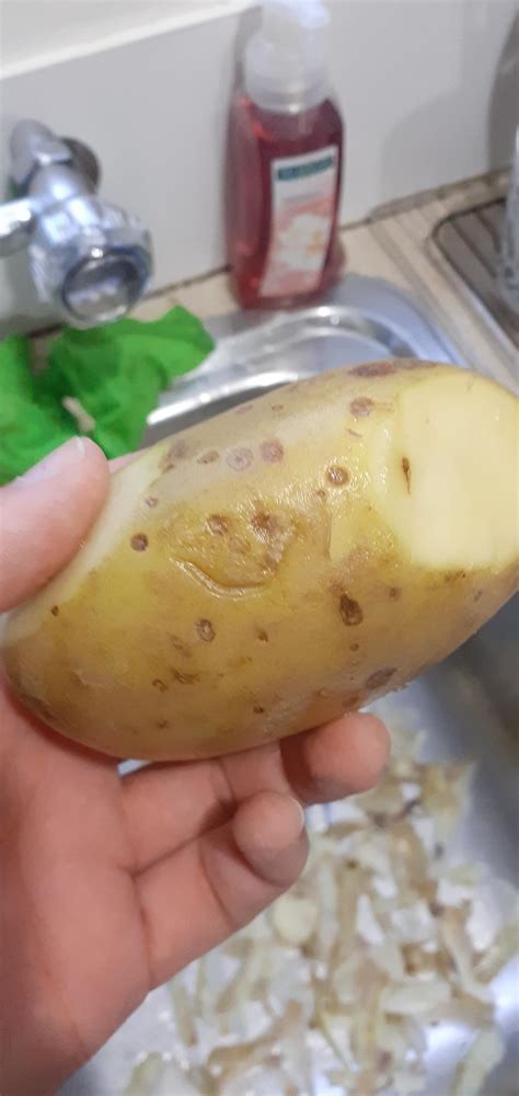 Woah Woah Woah Stop Scrolling Just A Potato Thats Happy To See You