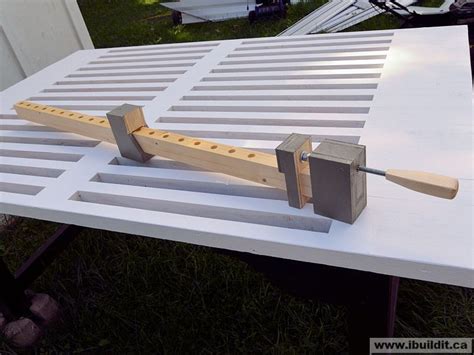There is so much force, the clamp is actually twisting slightly, as seen in the picture above. K-Body Style Wooden Bar Clamp | Wooden bar, Woodworking ...