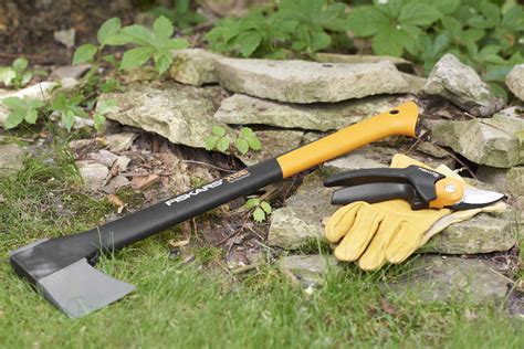 The fiskars tools fit the hand beautifully and since my. A Minneapolis Raised-Bed Garden Made with Fiskars Tools ...
