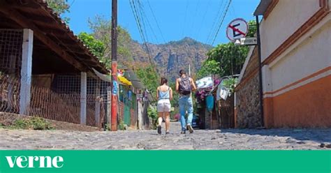 La canícula de 2018 coincide con lo que algunos expertos han denominado una ola de calor global, cuyos efectos se extienden por gran cantidad de la pregunta que muchos se hacen es qué está sucediendo este año para que este fenómeno vaya más allá de los tradicionales días de mucho calor. 7 preguntas que nos hacemos cuando llega la canícula y nos ...