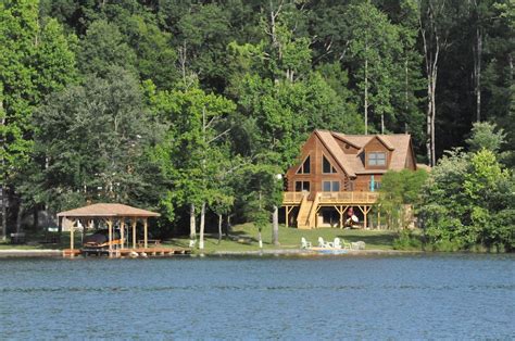 Captivating 5 Bed5 Bath Lake Front Log Cabin W Private Cove And Sandy