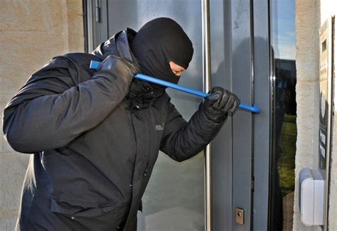 Formas de robos más comunes en casas y cómo protegerse de ellas Casas Increíbles