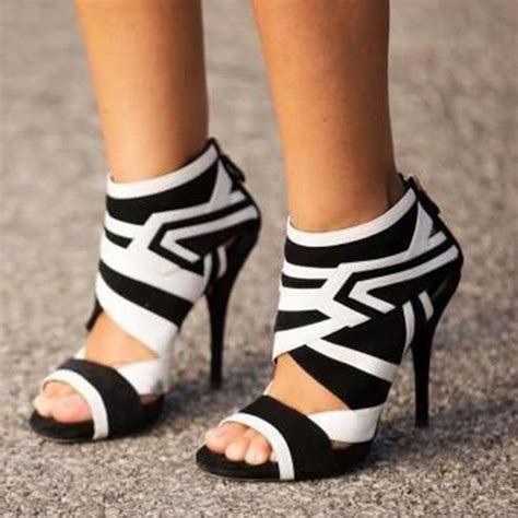 Shoespie Black and White Geometric Patterns Sandal | Trending shoes ...
