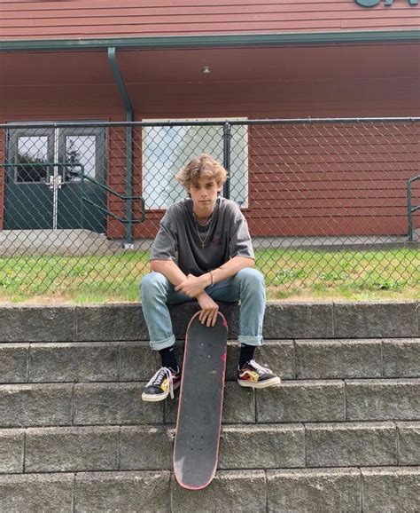 Aesthetic Skater Boy Outfits Jason Skates