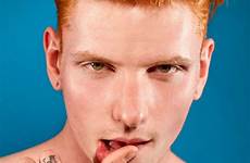 ginger male redheads haired attractive hold models roux long snaps ruivo tattooed ruivos cosmopolitan homens lire href papan pilih insanely