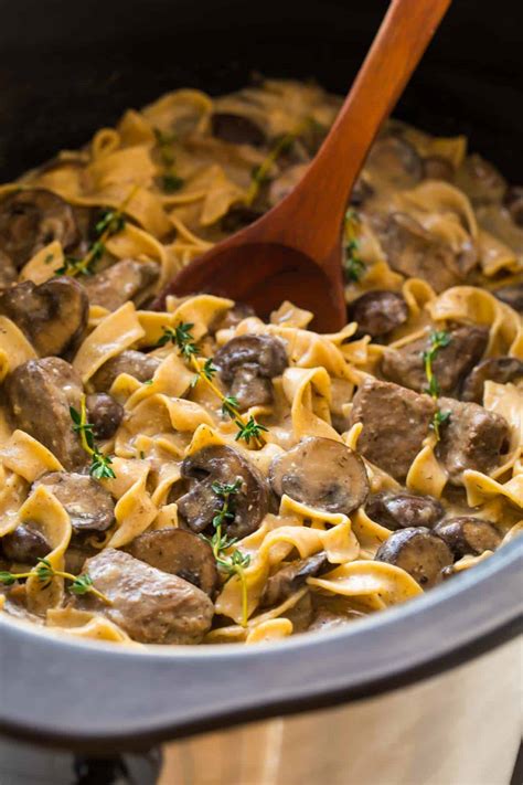 Slow Cooker Beef Stroganoff